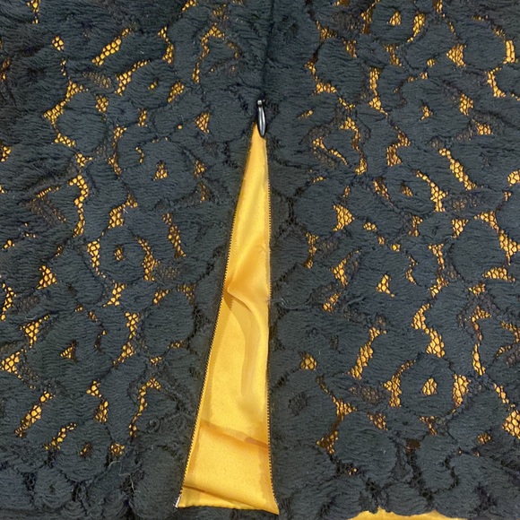 VDP collection fabulous dress, black lace on gold lining, rhinestone details, M - Picture 16 of 16